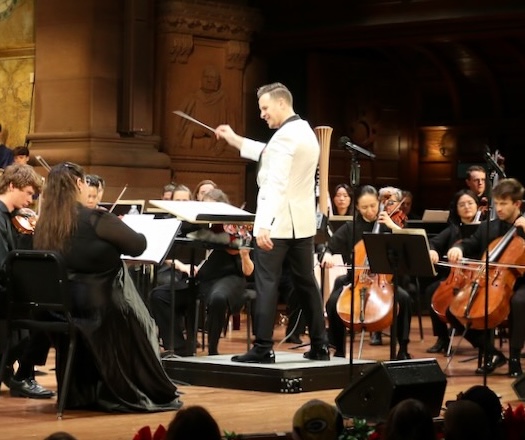 John Devlin conducting Holiday POPS! 2025
