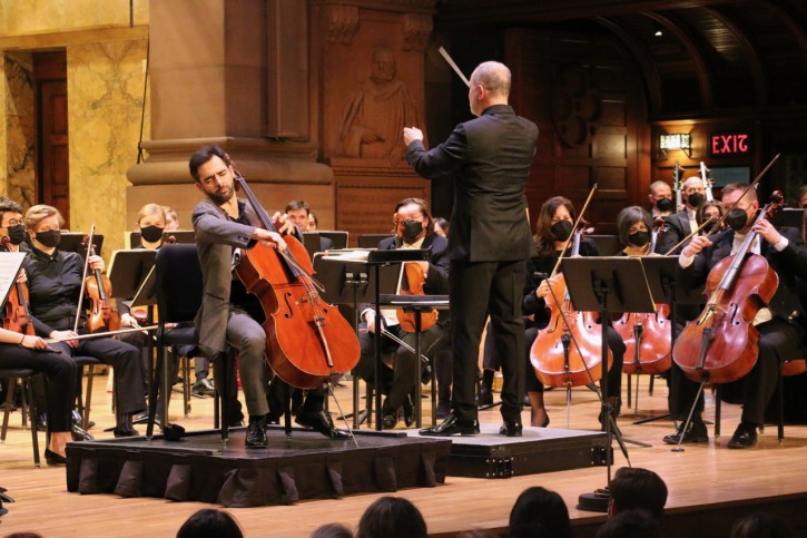 Pablo Ferrandez performing at the PSO's March 2022 Edward T. Cone Concert