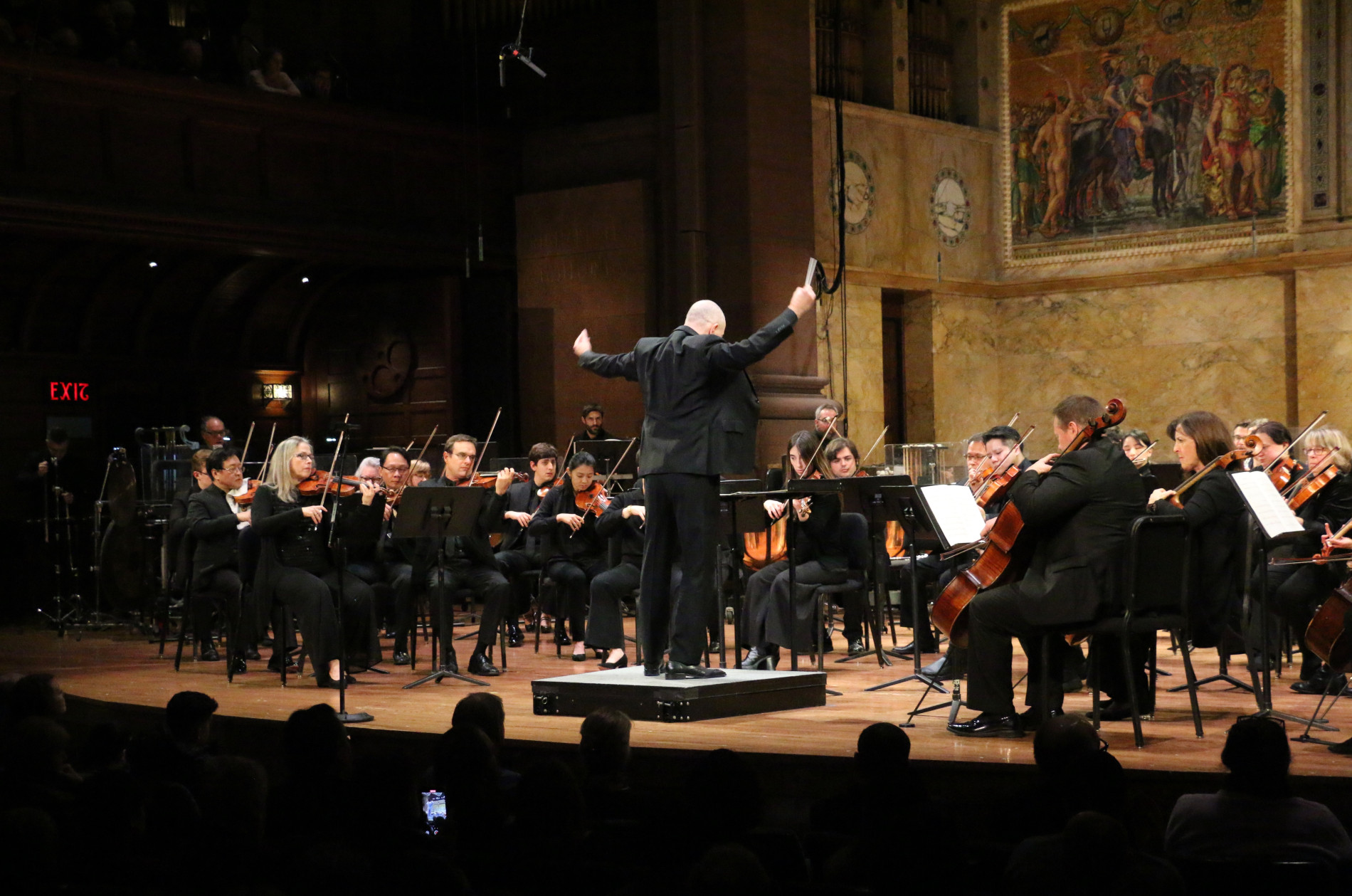 Rossen Milanov conducting the PSO Jan 2026